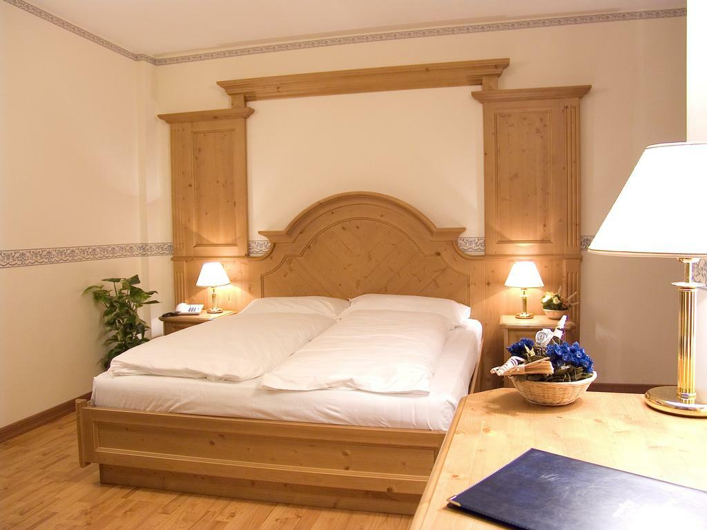 Park Hotel フォルガリダ エクステリア 写真
